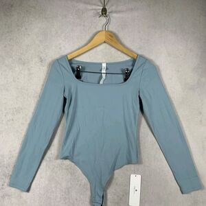 CRZ Yoga Women's Blue Square Neck Long Sleeve Bodysuit Size Small NWT
